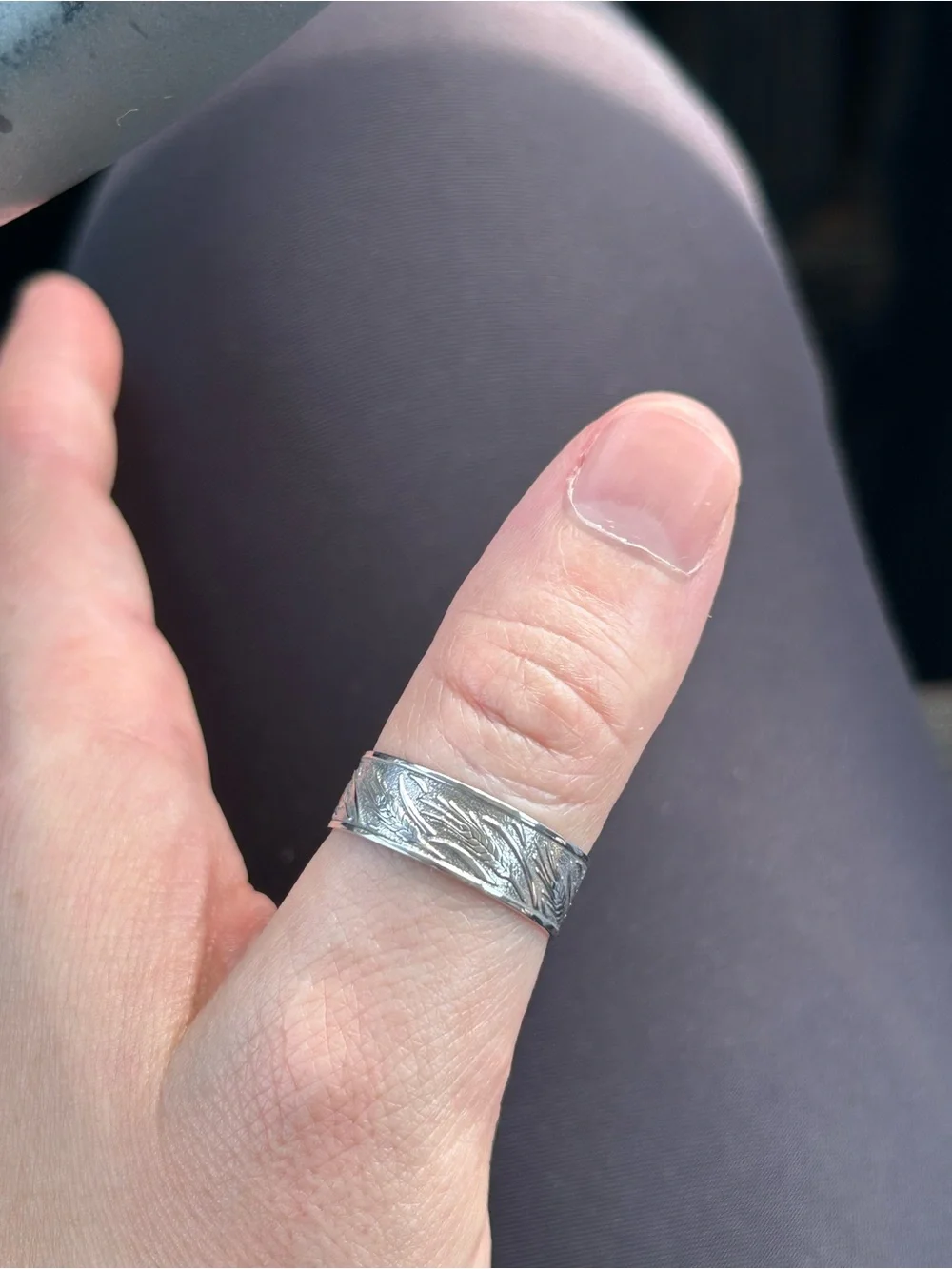 MENs-Engraved Wheat Band - sz 9 Silver .925